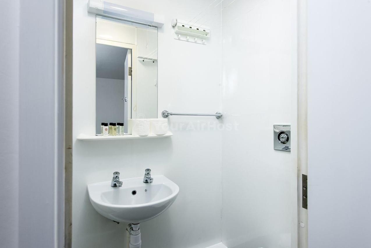 Bloomfield Court Apartment London Bagian luar foto